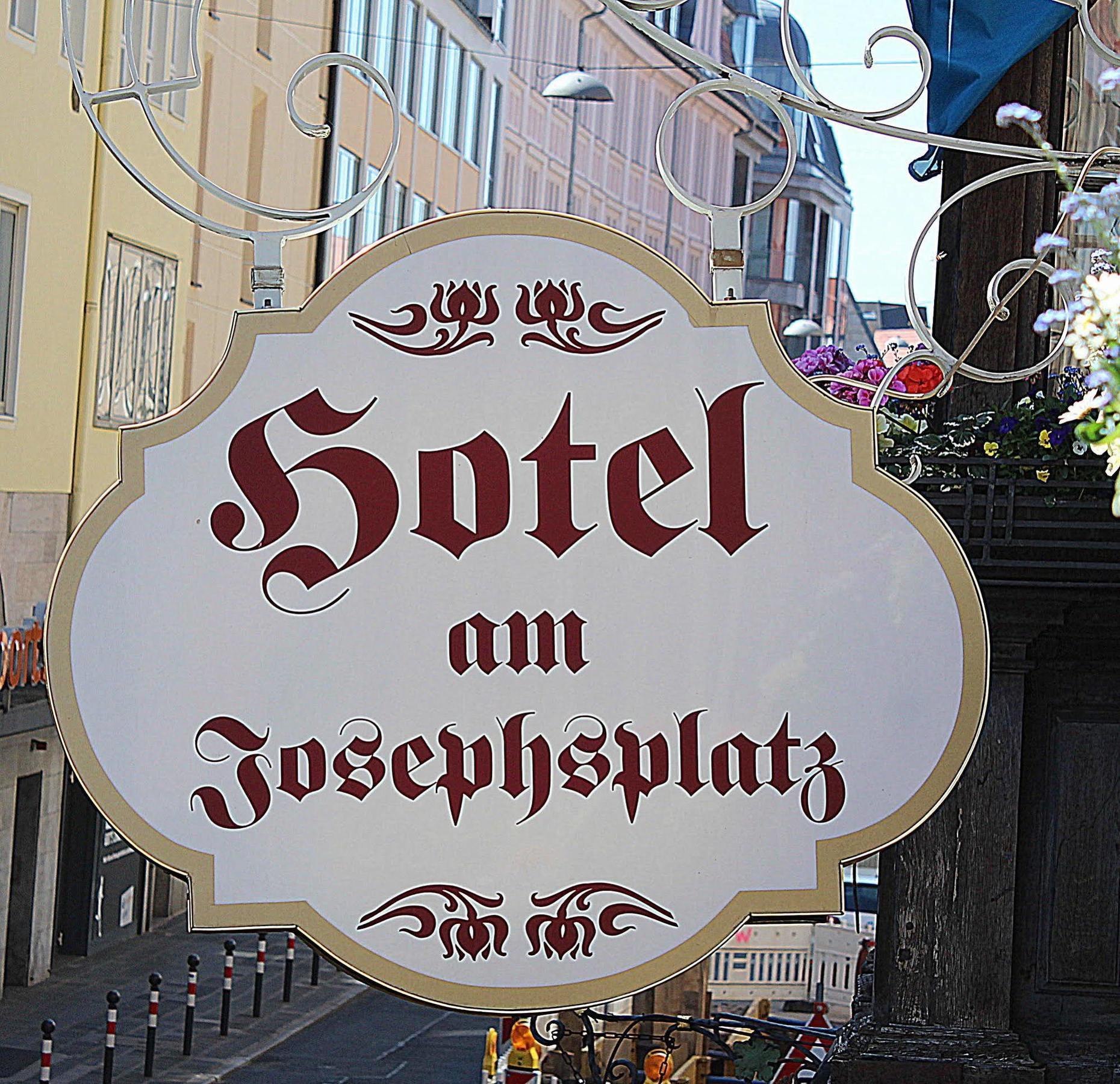Am Josephsplatz 3*